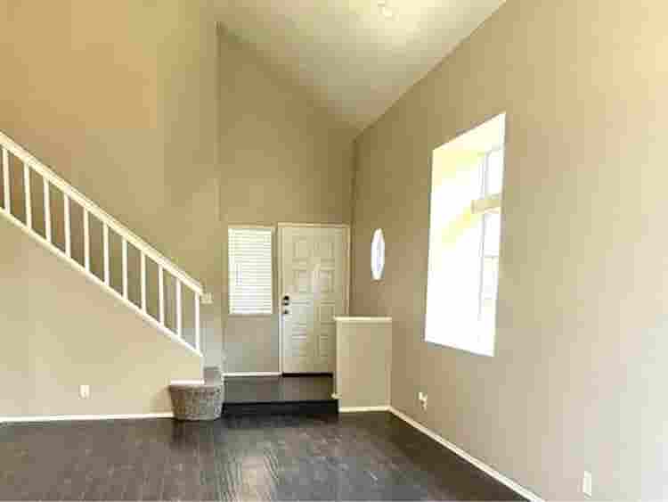 SINGLE FAMILY HOUSE