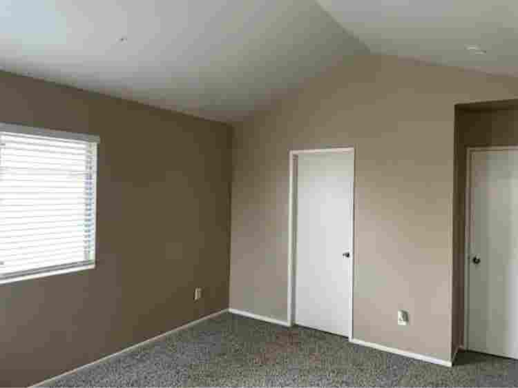 SINGLE FAMILY HOUSE