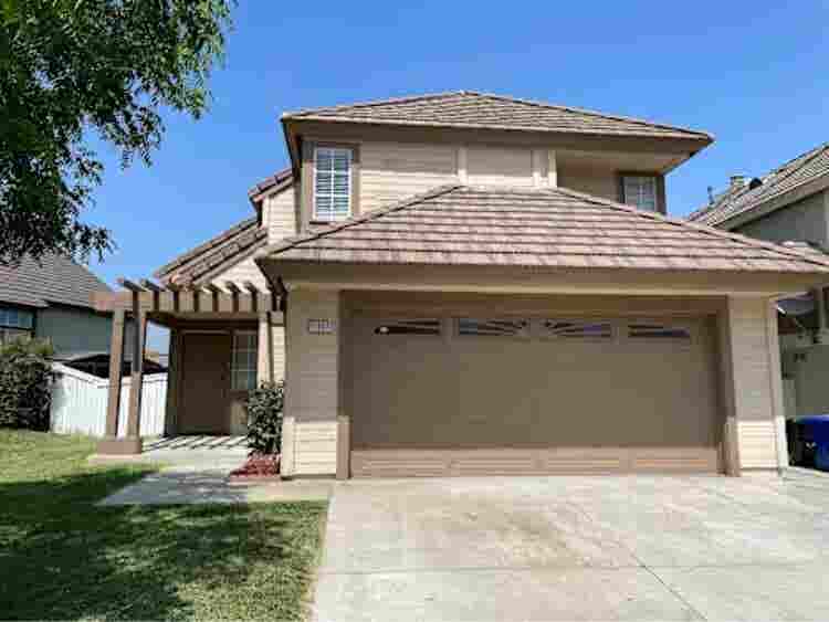SINGLE FAMILY HOUSE