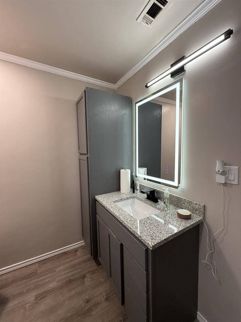 Looking for 1 roomate in Frisco!