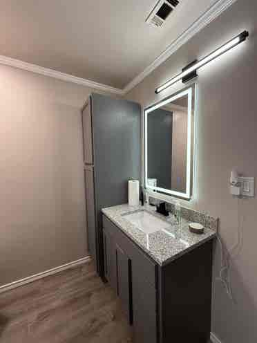 Looking for 1 roomate in Frisco!