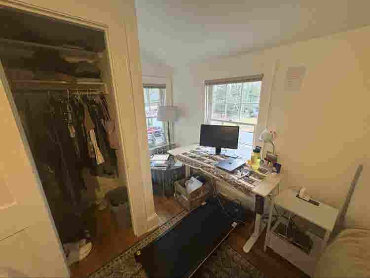 Looking for roomate
