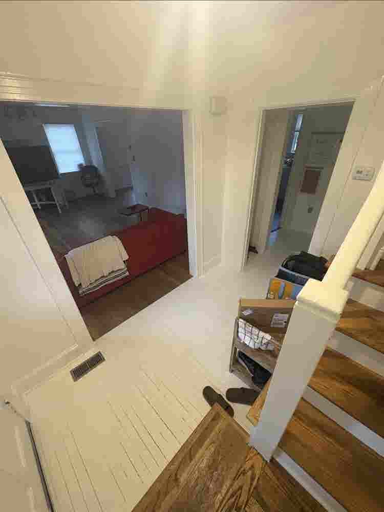 Looking for roomate