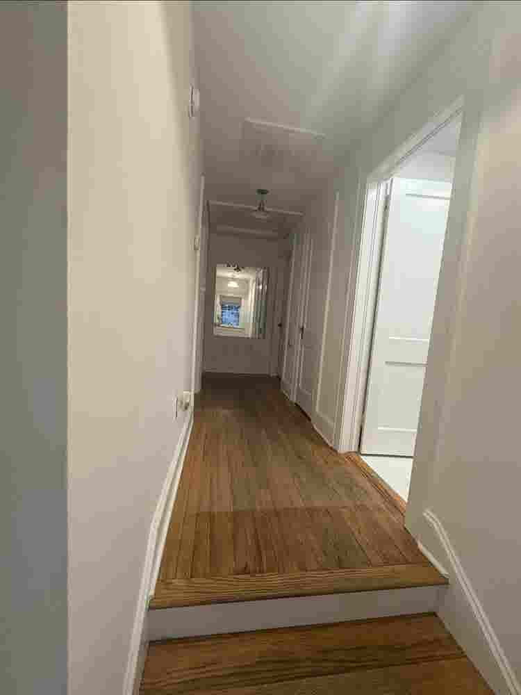 Looking for roomate