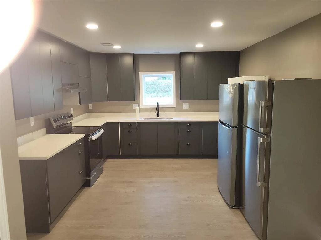 6 BR in Alpharetta