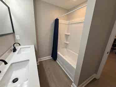 6 BR in Alpharetta