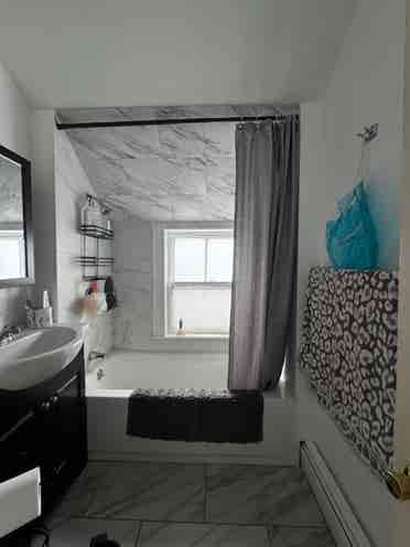 Cozy 3-bedroom near Tufts
