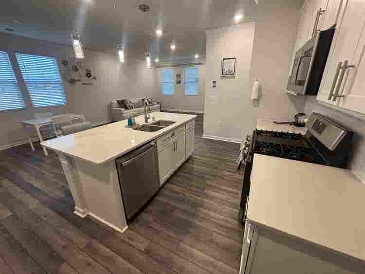 4 BR in Raleigh