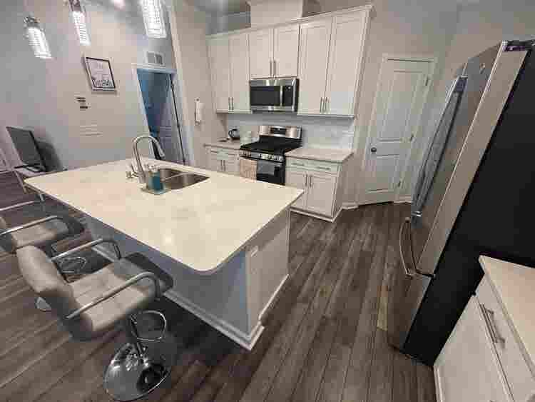 4 BR in Raleigh