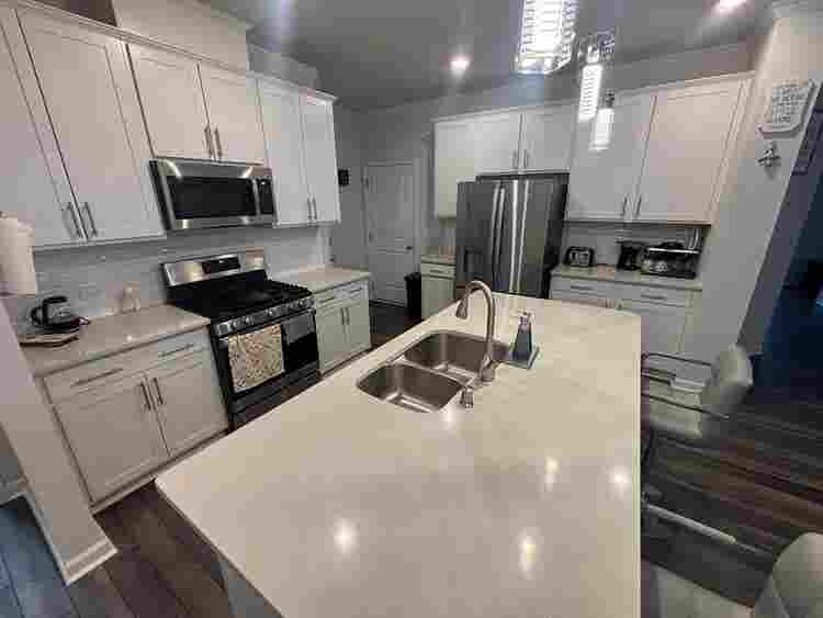 4 BR in Raleigh
