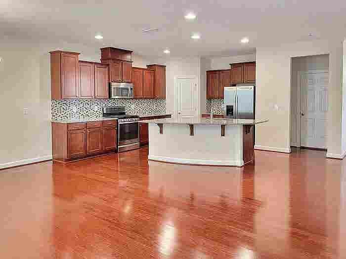 3 BR in Apex