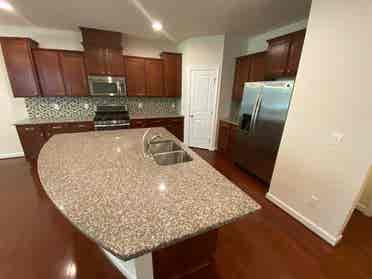 3 BR in Apex