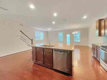 3 BR in Apex