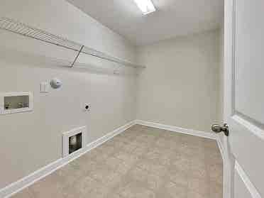 3 BR in Apex
