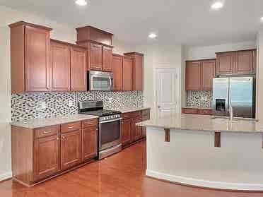 3 BR in Apex