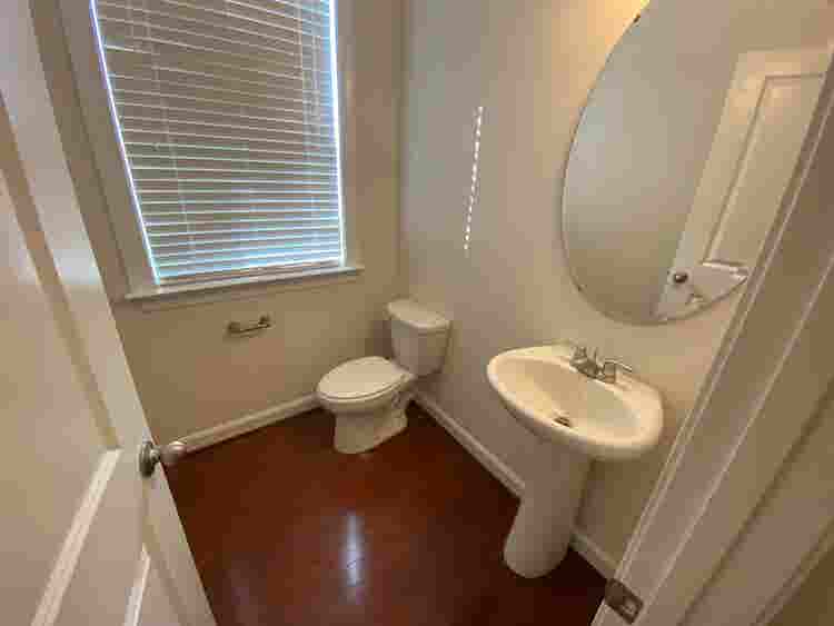 3 BR in Apex