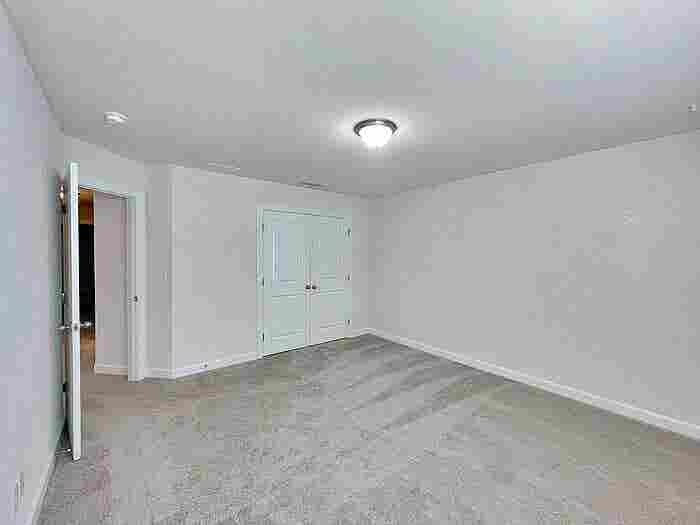 3 BR in Apex