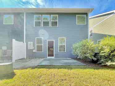 3 BR in Apex