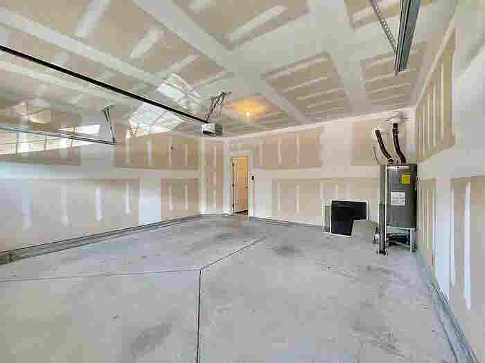3 BR in Apex
