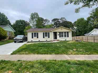 3 BR in Charlotte