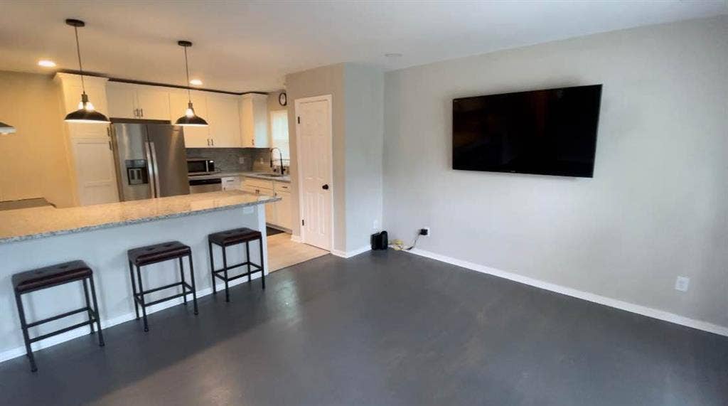 3 BR in Charlotte