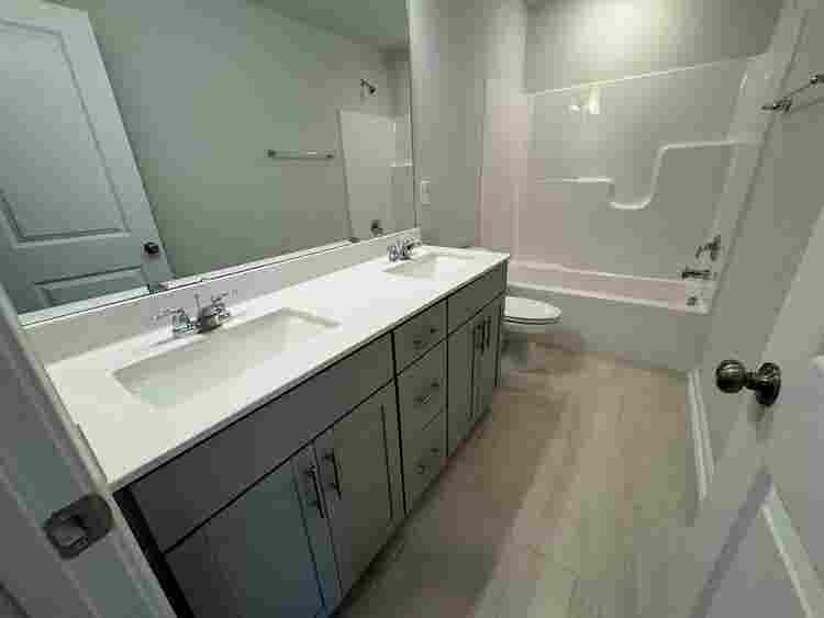 4 BR in Durham