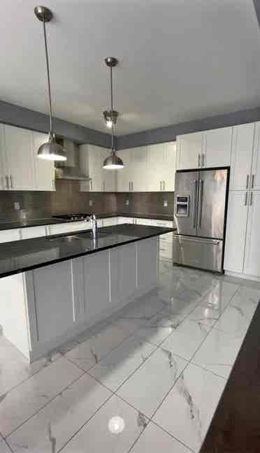3 Bedrooms in a Detached house.