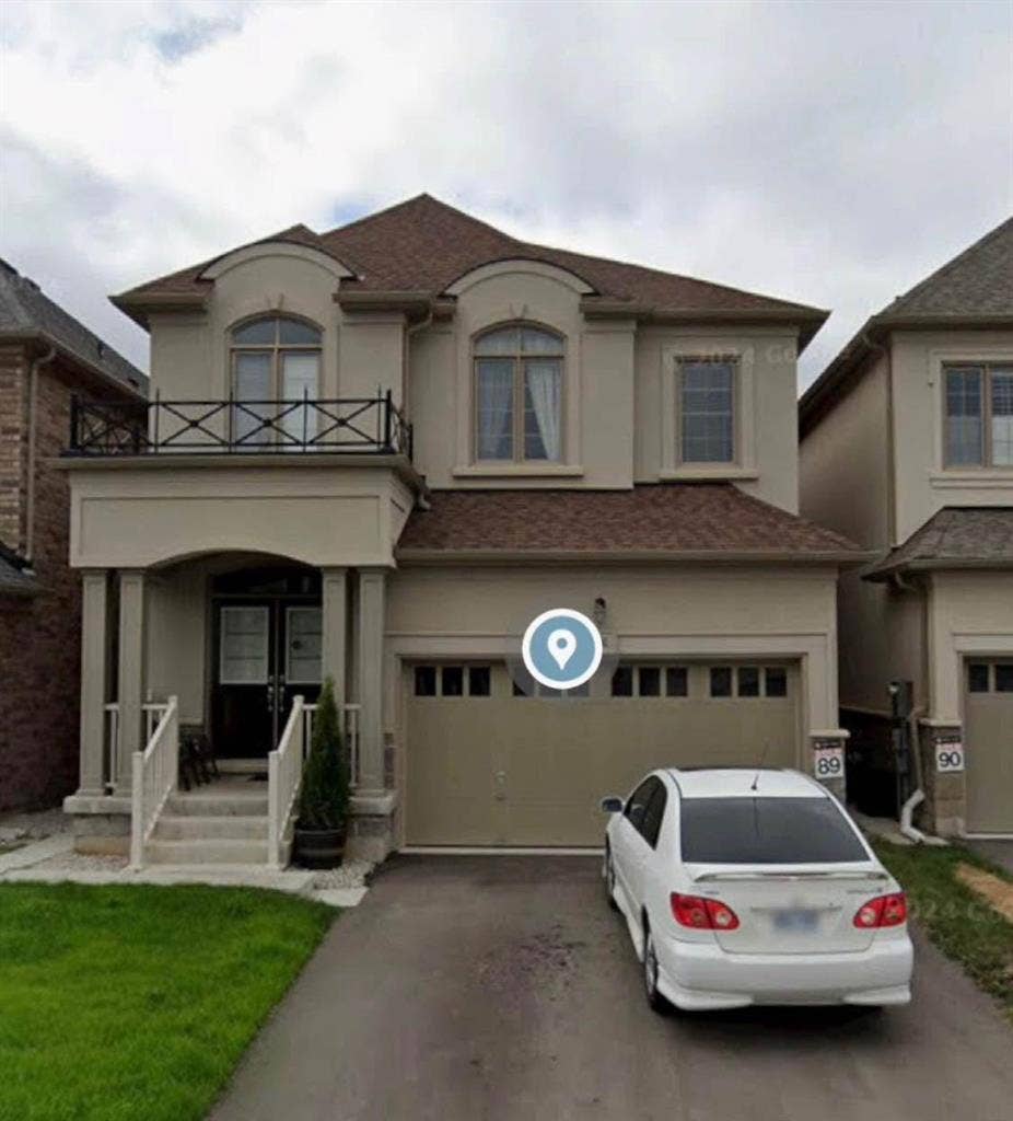 3 Bedrooms in a Detached house.