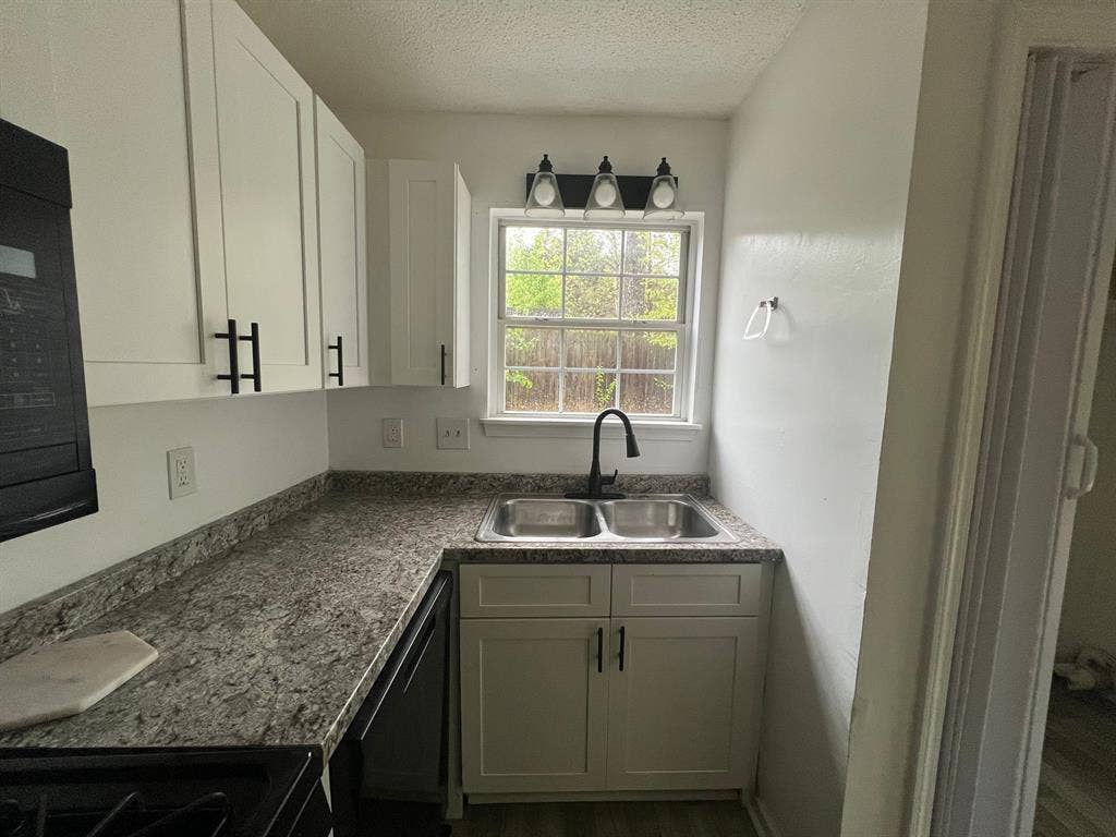 2 BR in Douglasville