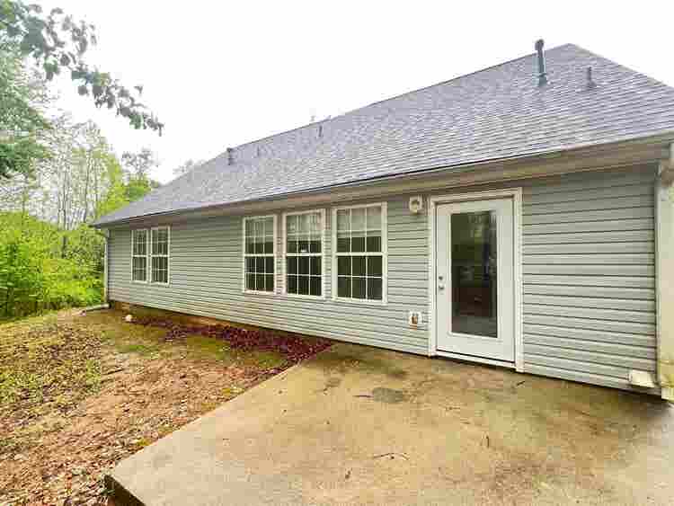 2 BR in Douglasville