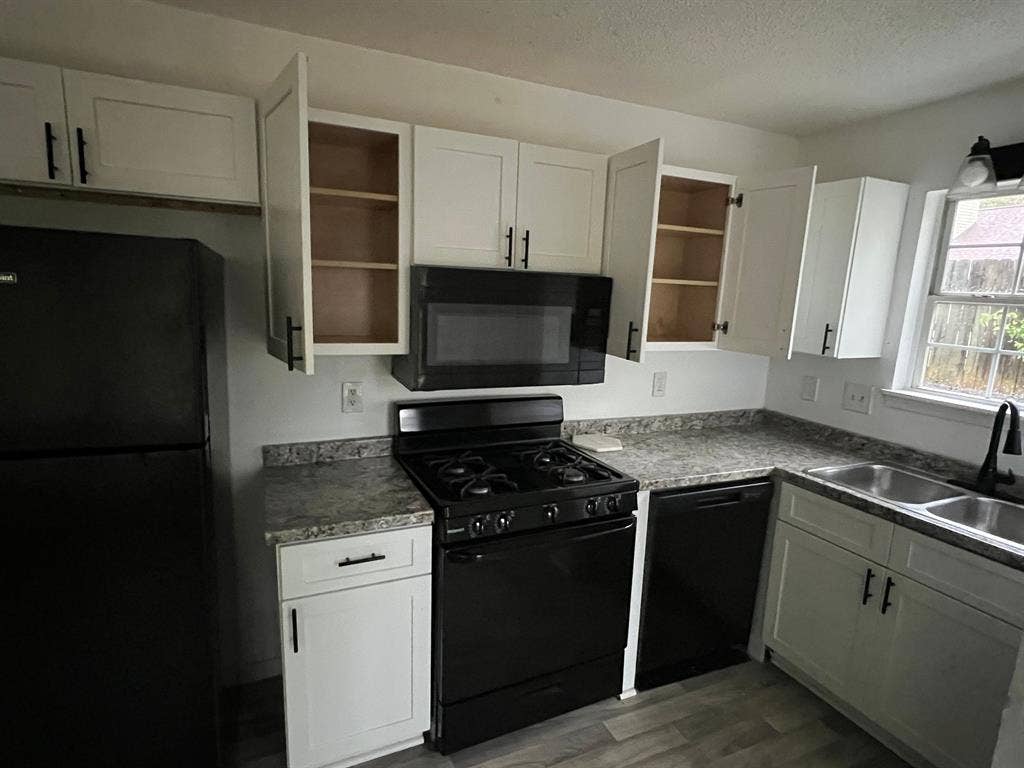 2 BR in Douglasville