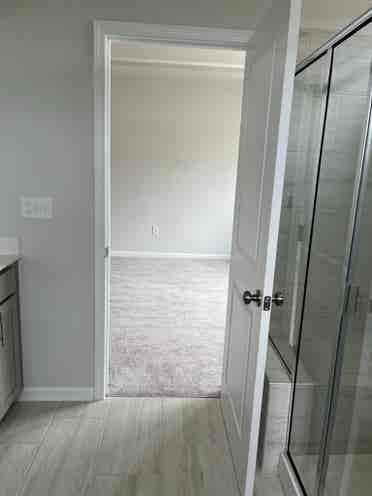 4 BR in Apex