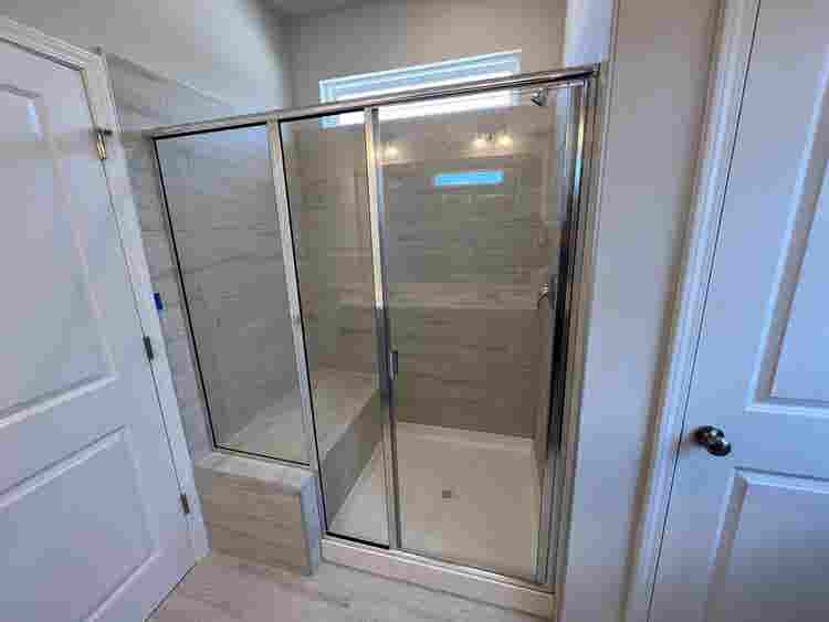 4 BR in Apex