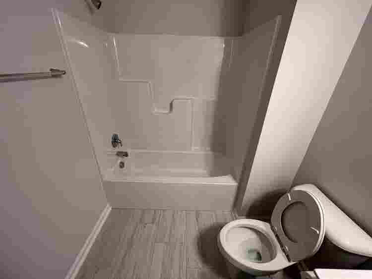 4 BR in Apex