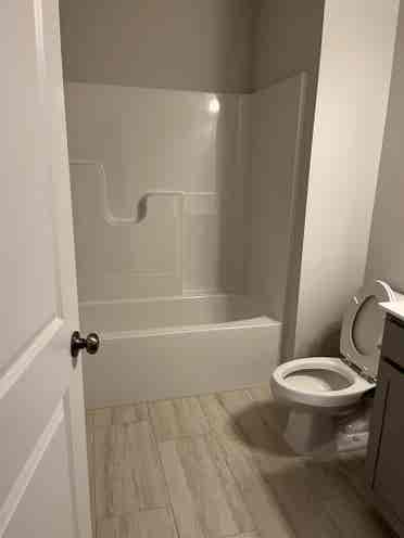 4 BR in Apex