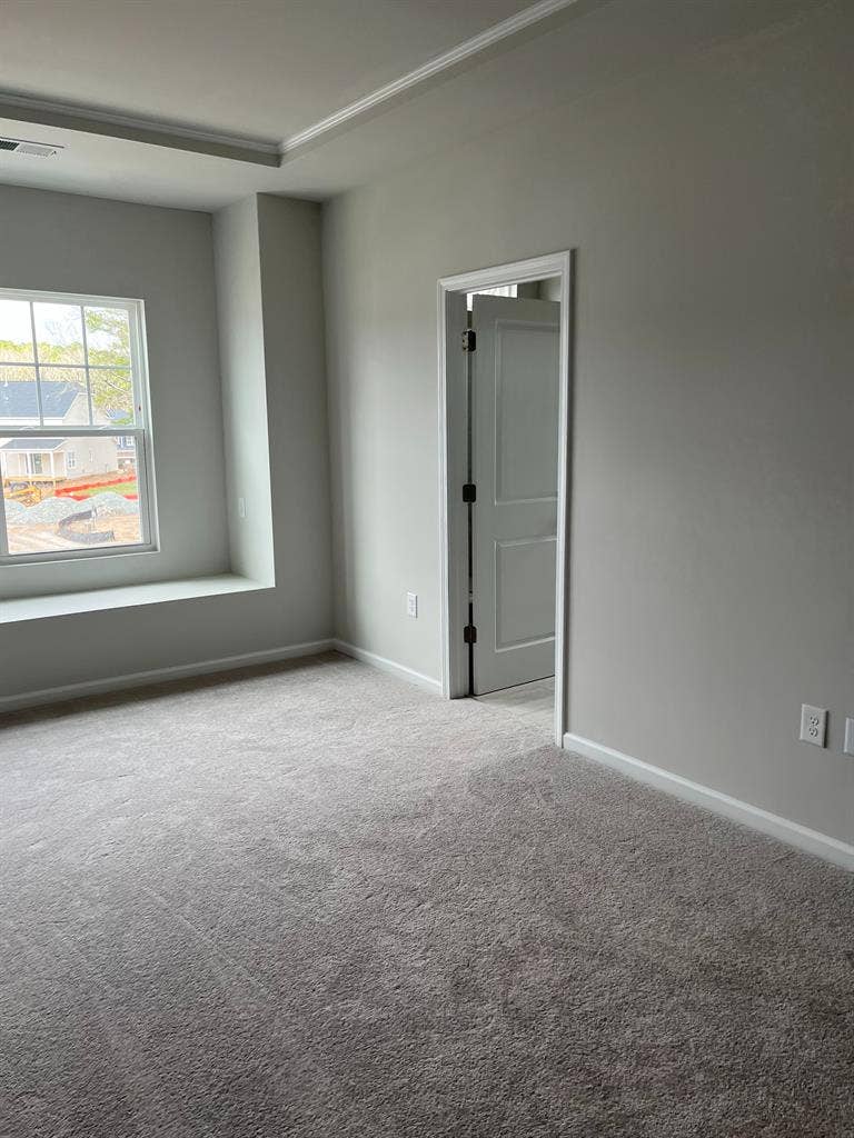 4 BR in Apex