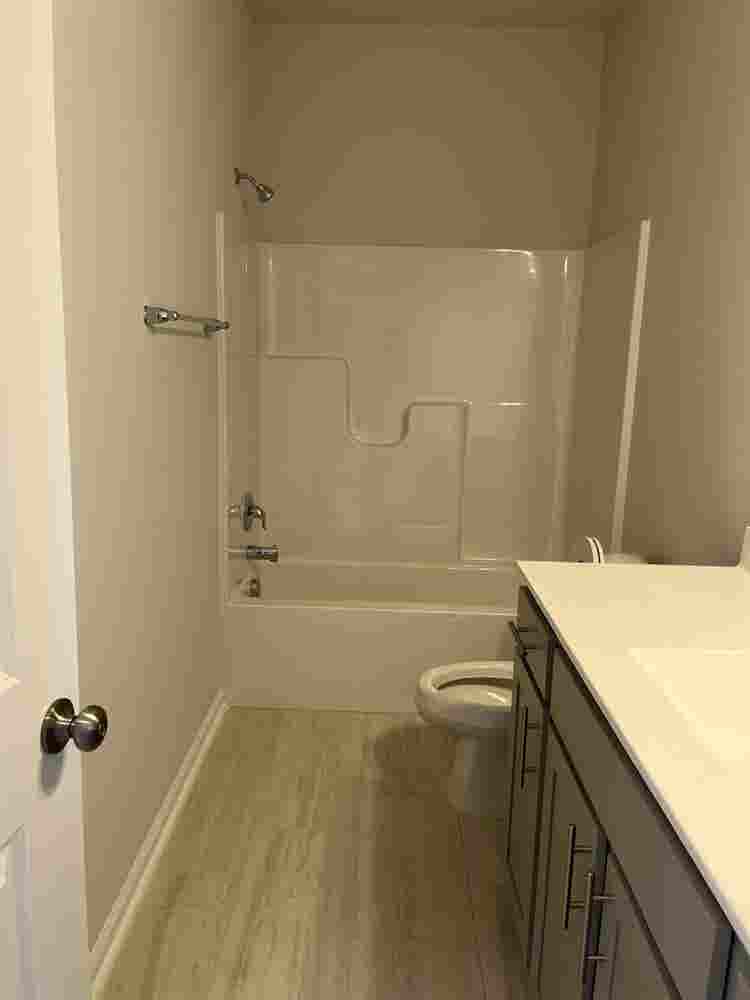 4 BR in Apex