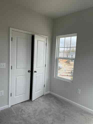 4 BR in Apex