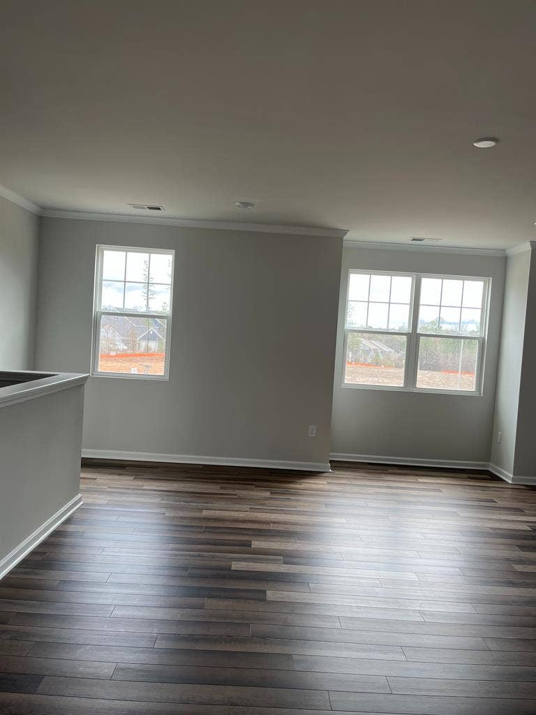 4 BR in Apex