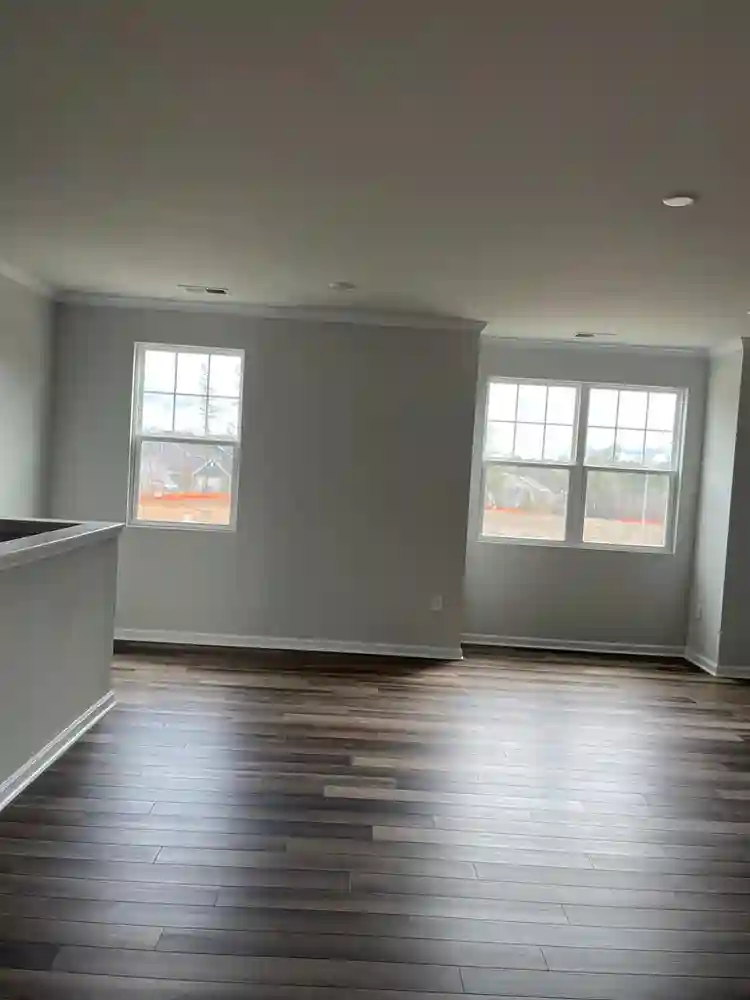 4 BR in Apex