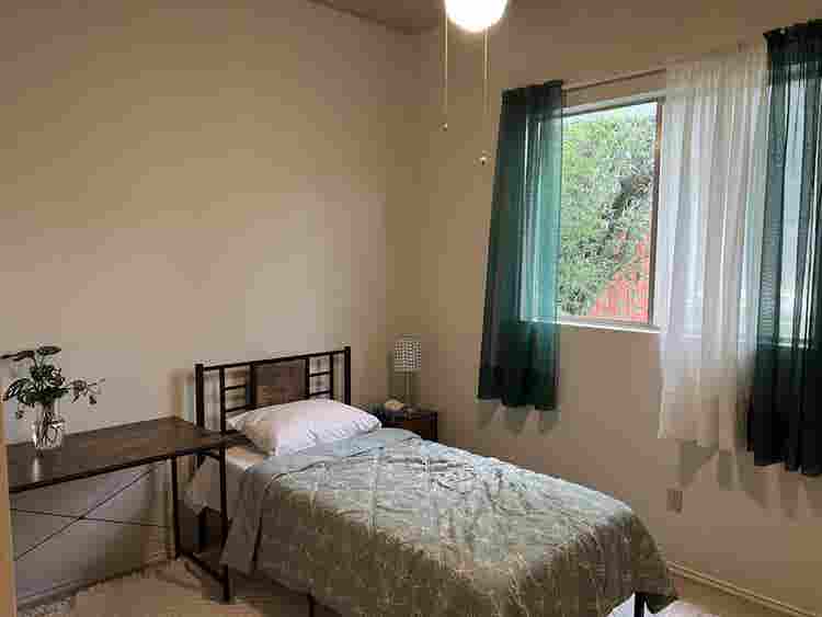 Clean Private Room
