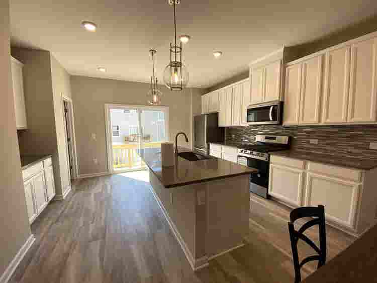 4 BR in Cary
