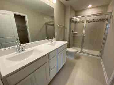 4 BR in Cary