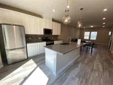 4 BR in Cary