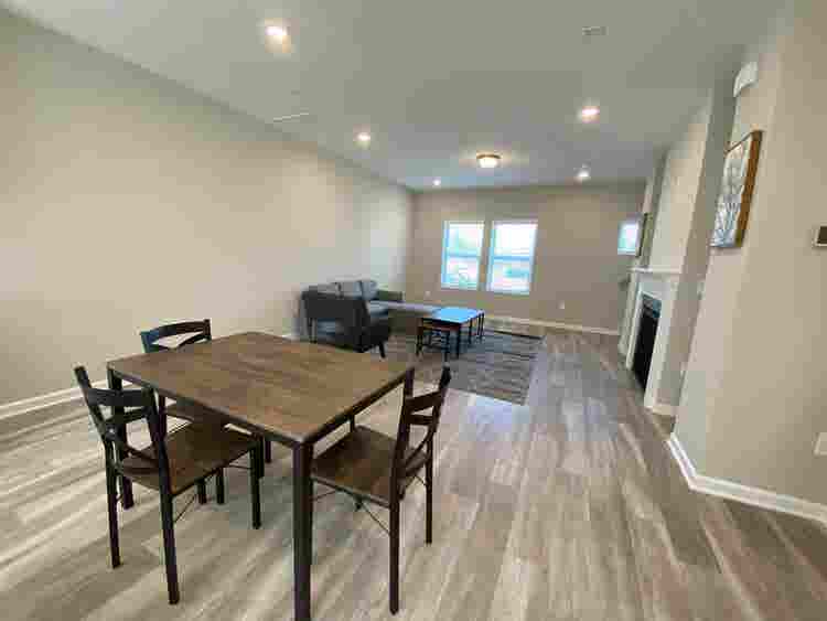 4 BR in Cary