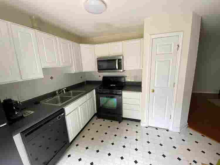 3 BR in Raleigh