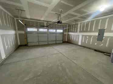 5 BR in Clayton