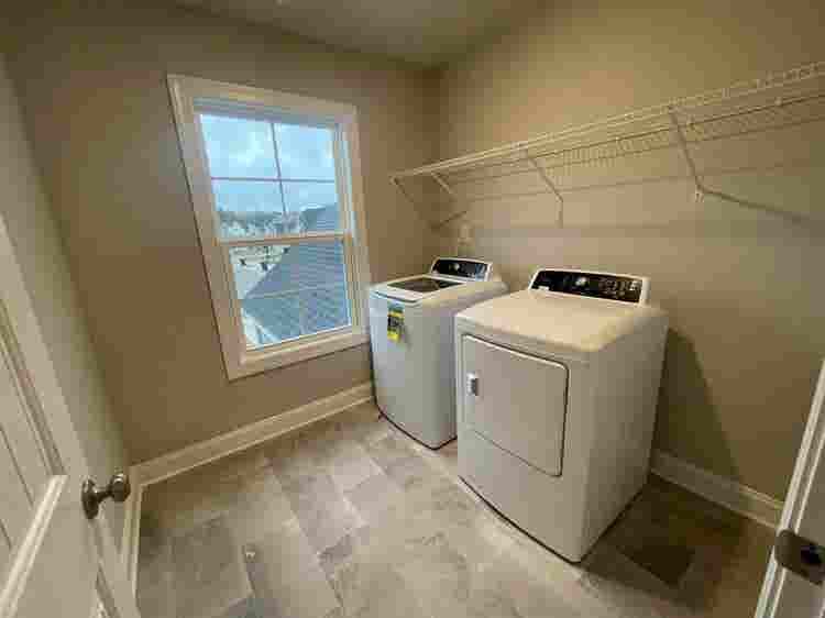 5 BR in Clayton