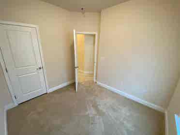 4 BR in Cary