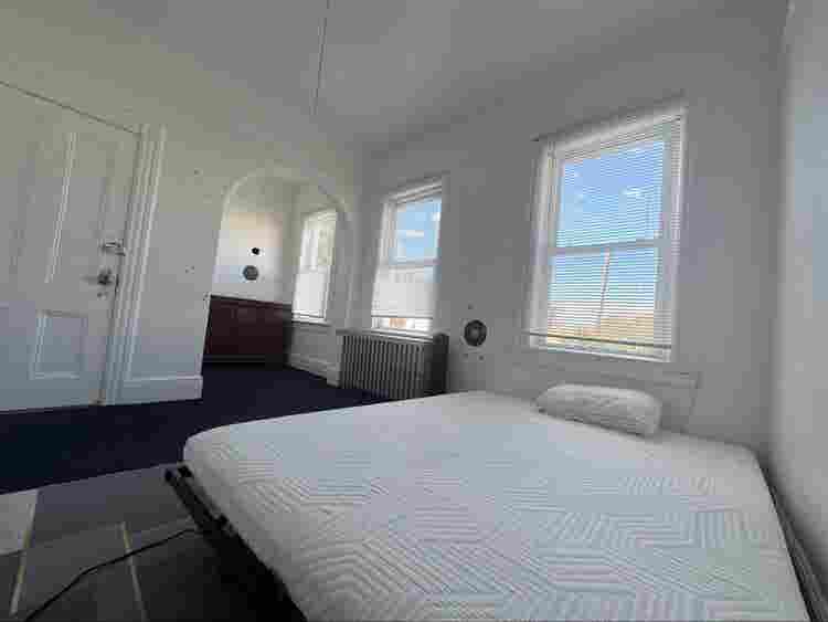 Privet Room & Sharing Bunk Bed